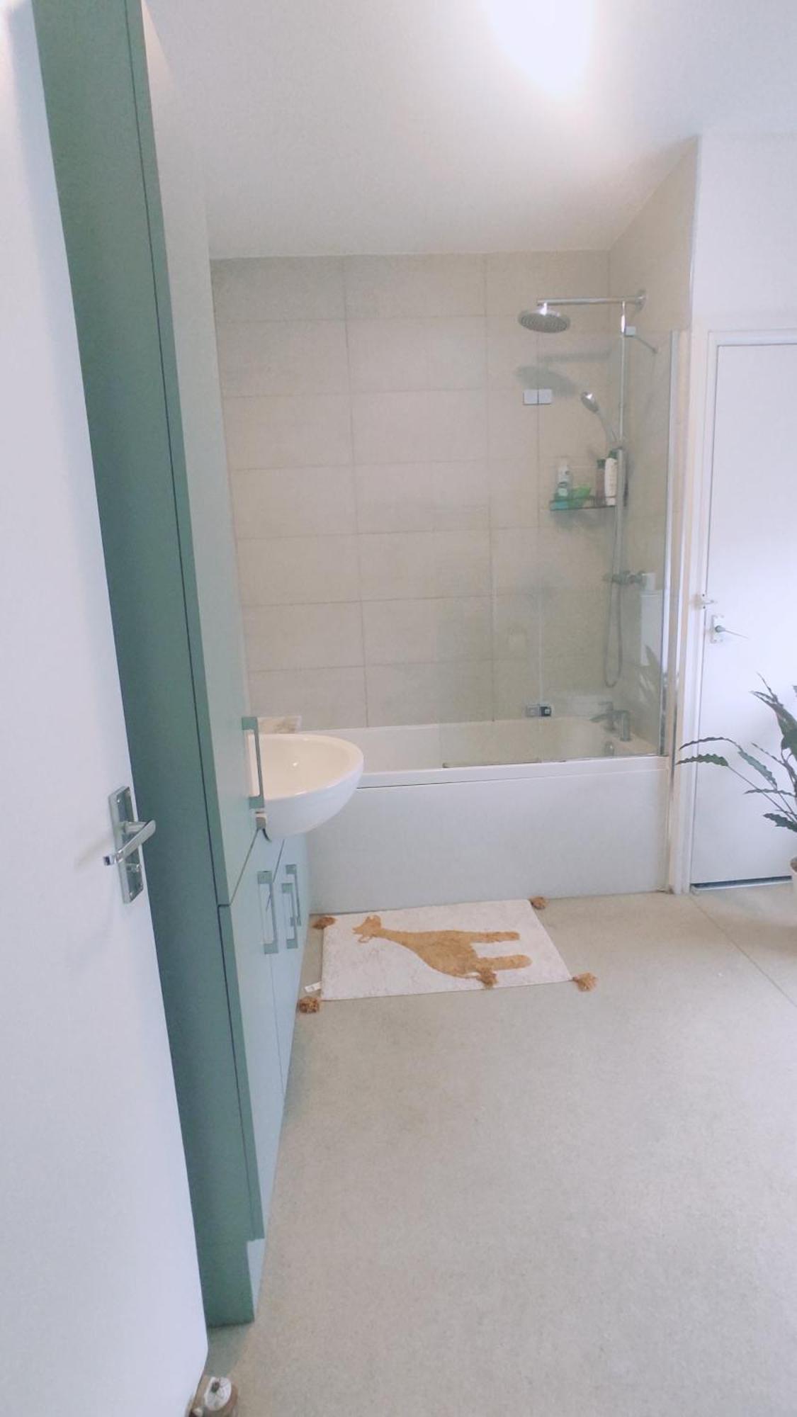 Casa Jimenez - Close To Town With Shared Bathroom カーディフ エクステリア 写真