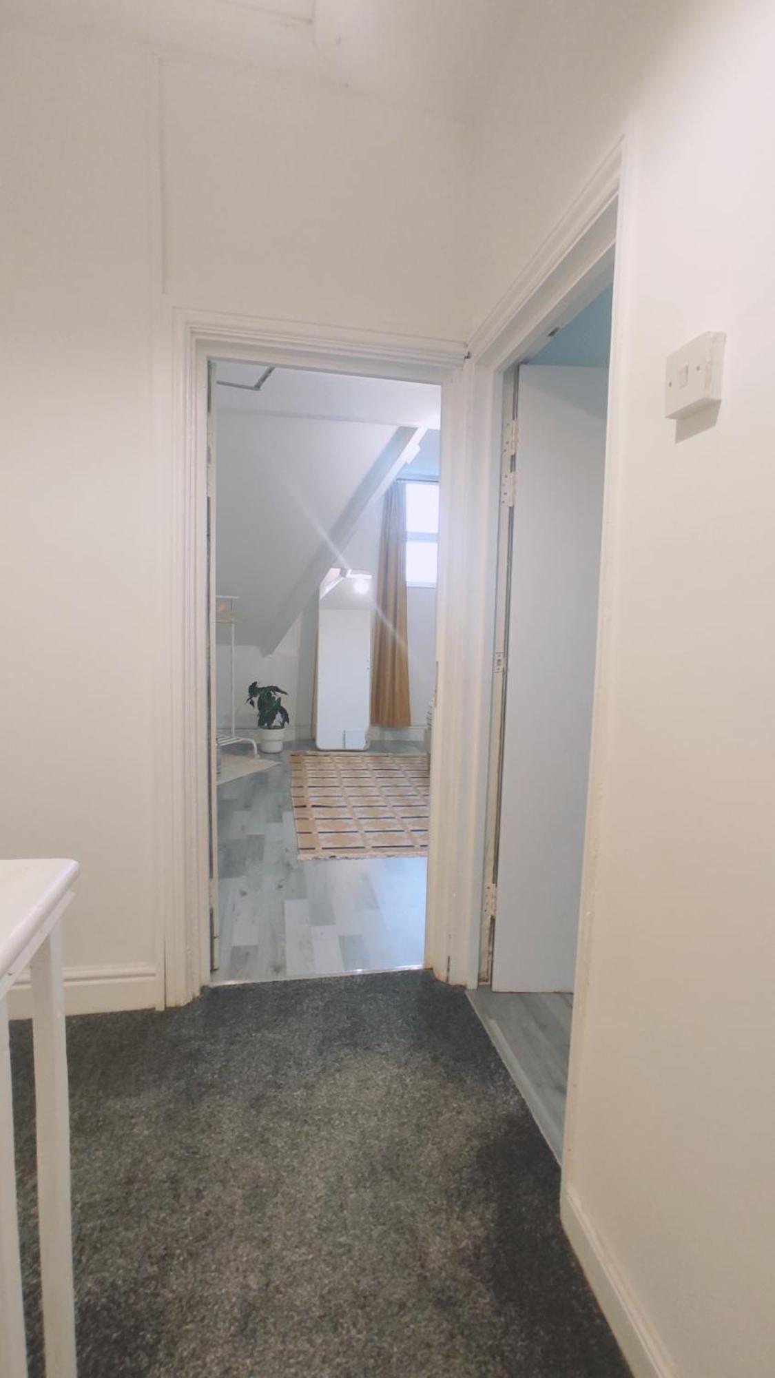 Casa Jimenez - Close To Town With Shared Bathroom カーディフ エクステリア 写真